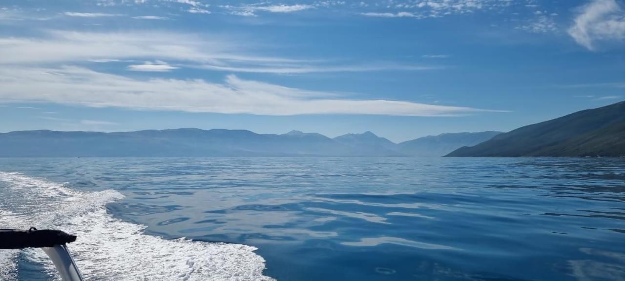 Odri Apartment Vlore Luaran gambar